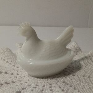 Vintage Cream Glass Hen Sculpture
